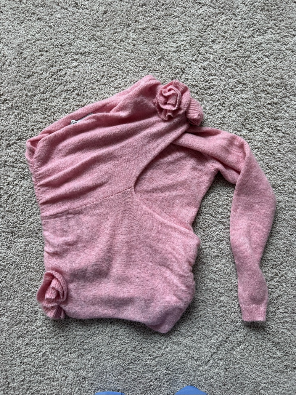 Zara Pink One-Shoulder Long Sleeve Sweater with Rosette Accents